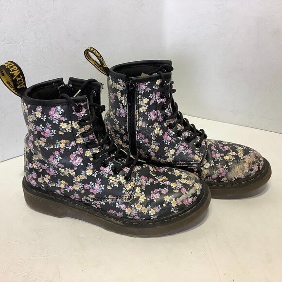 Other - Doc Dr Martens Air Wair Delaney Boots Youth Size 1 Black Floral AW004